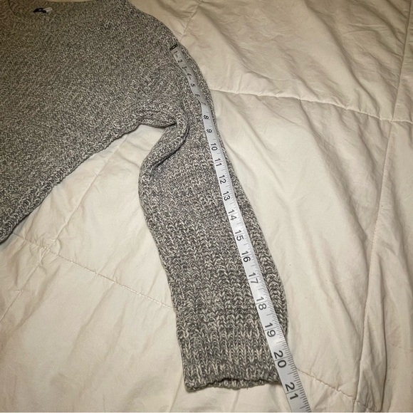 Cozy Gray Heather Oversized Sweater Size L - Picture 9 of 12
